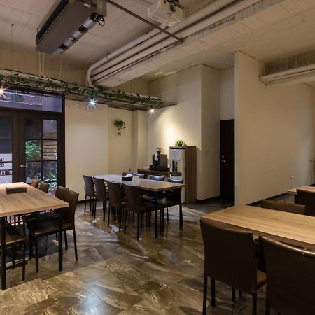 Hotel Brown - Chihkan Branch Tainan Esterno foto