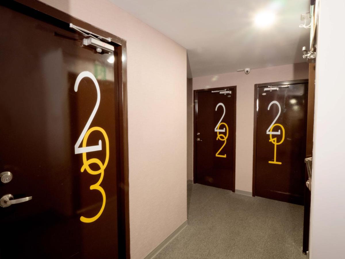Hotel Brown - Chihkan Branch Tainan Esterno foto