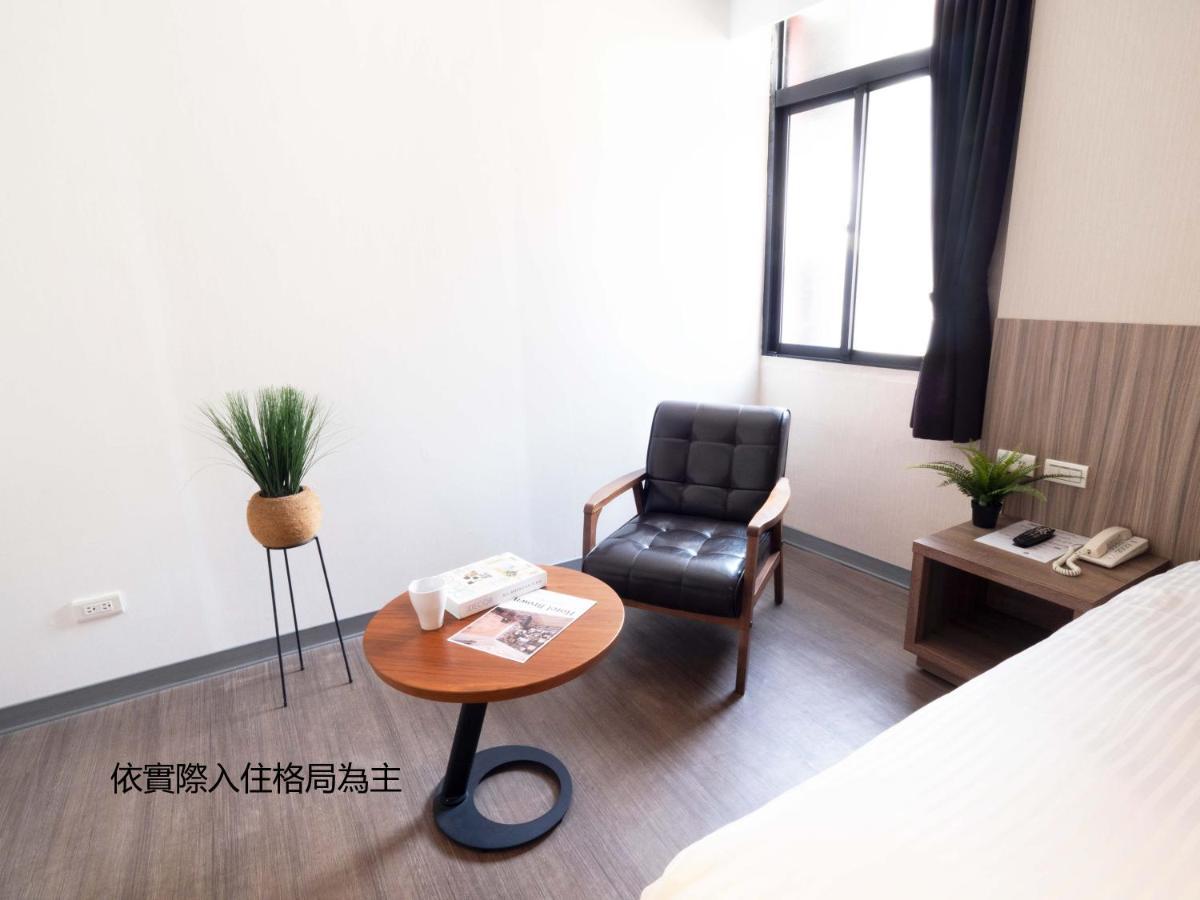 Hotel Brown - Chihkan Branch Tainan Esterno foto