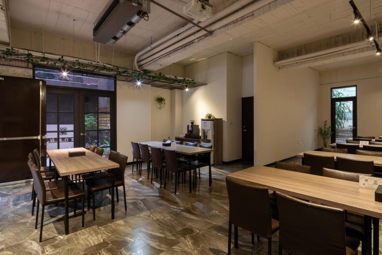 Hotel Brown - Chihkan Branch Tainan Esterno foto