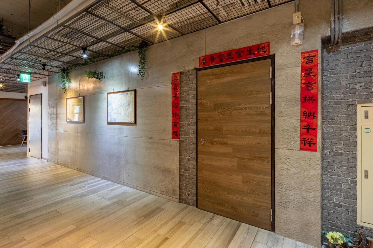 Hotel Brown - Chihkan Branch Tainan Esterno foto