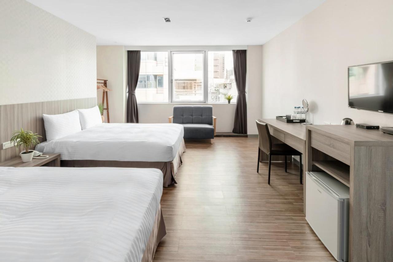 Hotel Brown - Chihkan Branch Tainan Esterno foto