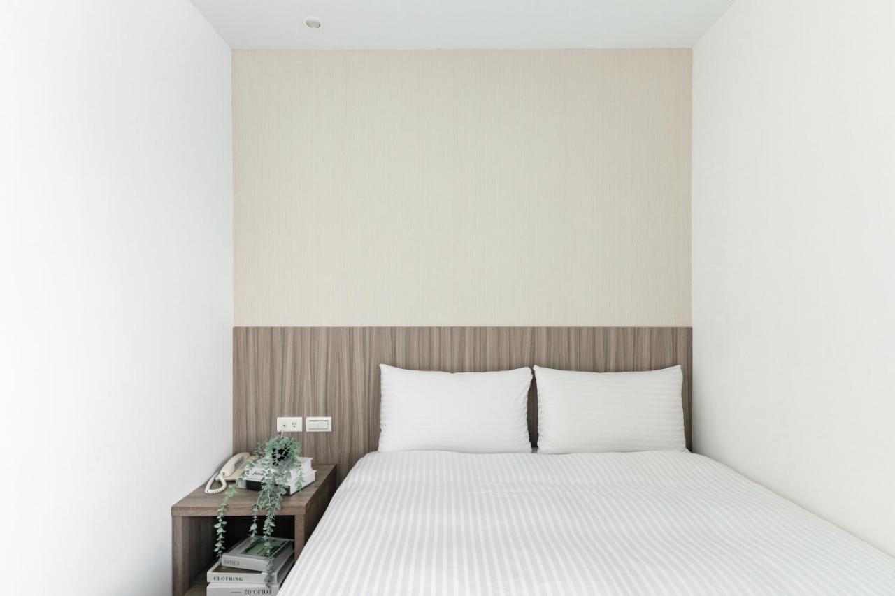 Hotel Brown - Chihkan Branch Tainan Esterno foto