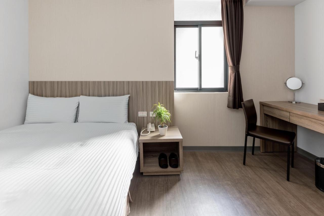 Hotel Brown - Chihkan Branch Tainan Esterno foto
