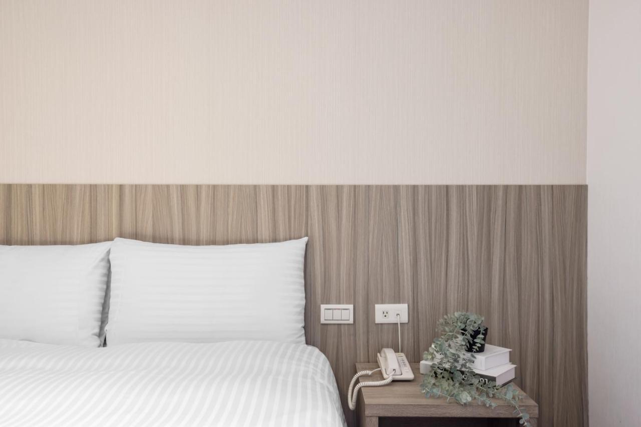 Hotel Brown - Chihkan Branch Tainan Esterno foto