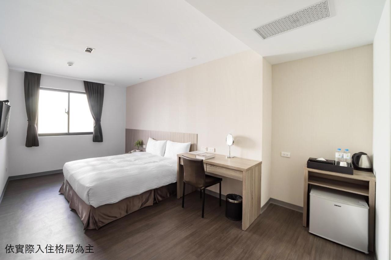 Hotel Brown - Chihkan Branch Tainan Esterno foto