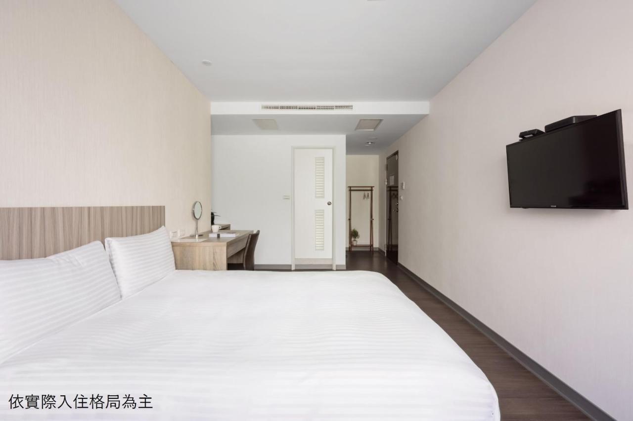 Hotel Brown - Chihkan Branch Tainan Esterno foto